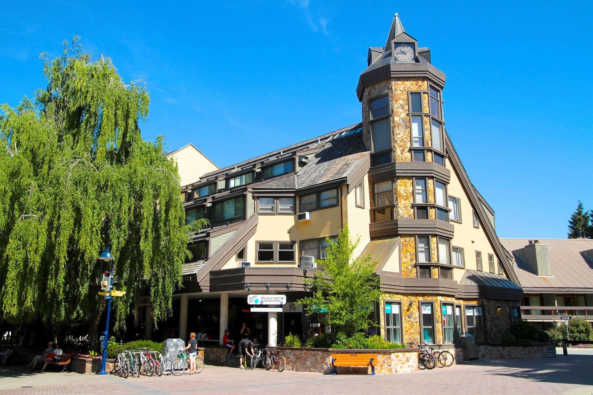 Clock Tower Resort Whistler Bagian luar foto
