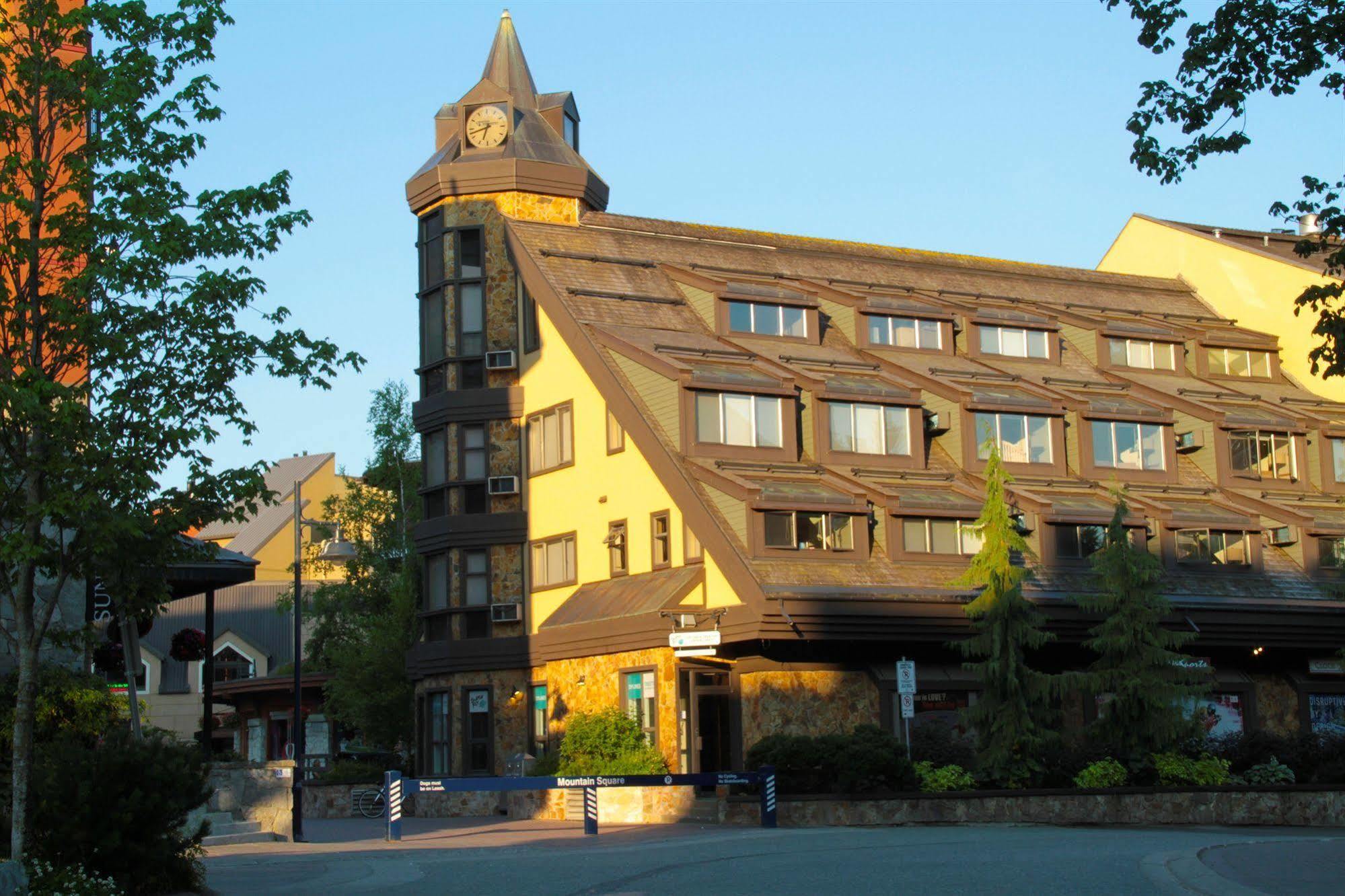 Clock Tower Resort Whistler Bagian luar foto