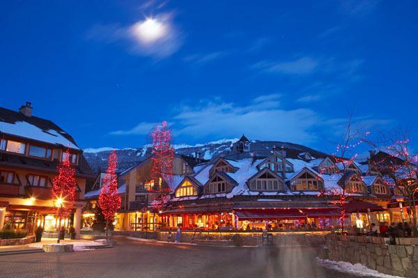Clock Tower Resort Whistler Bagian luar foto